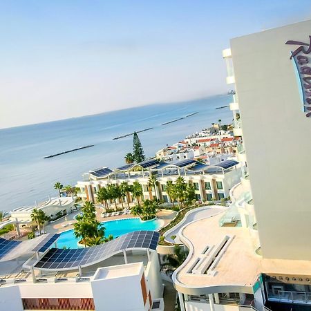 Radisson Beach Resort Larnaca Exterior foto