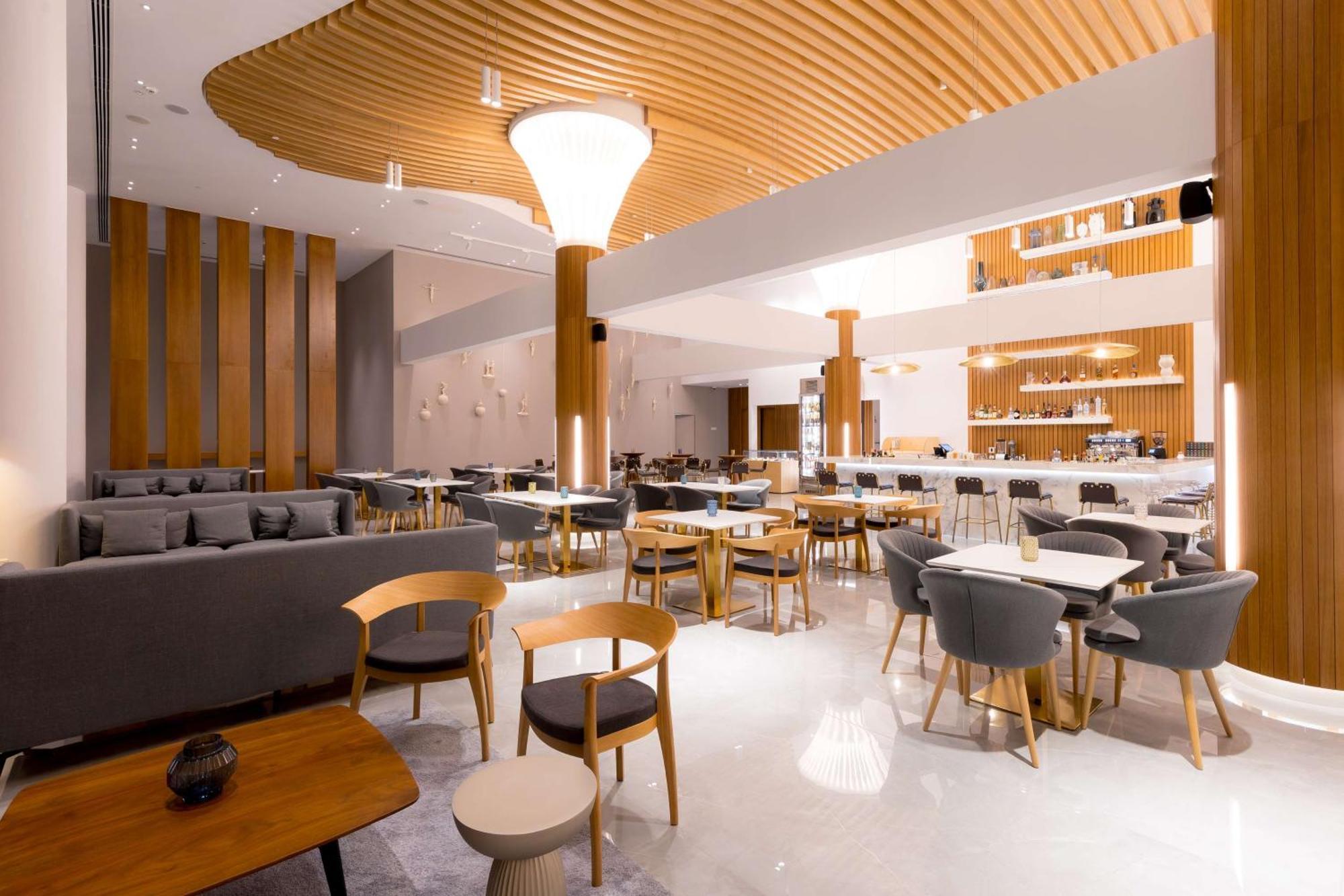 Radisson Beach Resort Larnaca Exterior foto
