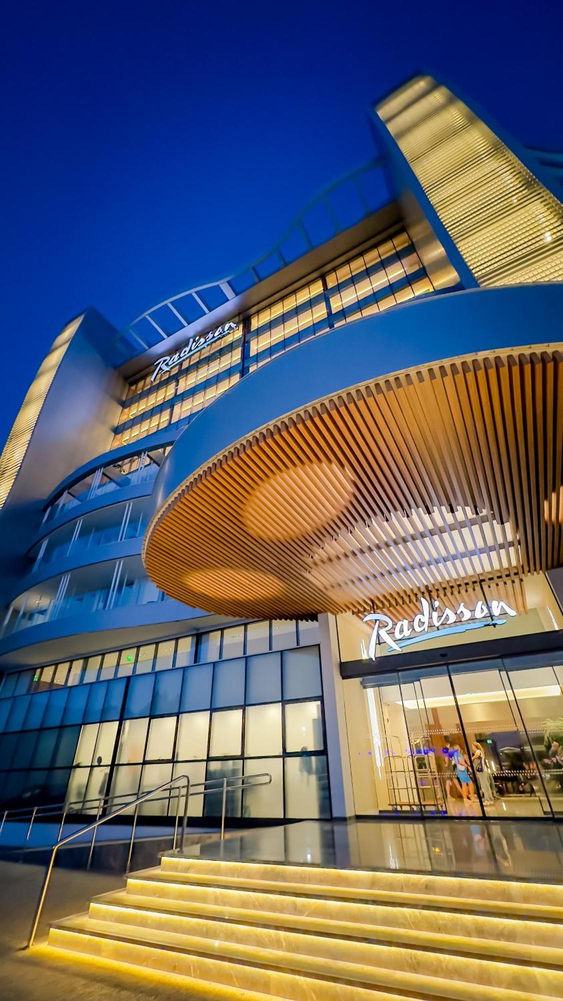 Radisson Beach Resort Larnaca Exterior foto
