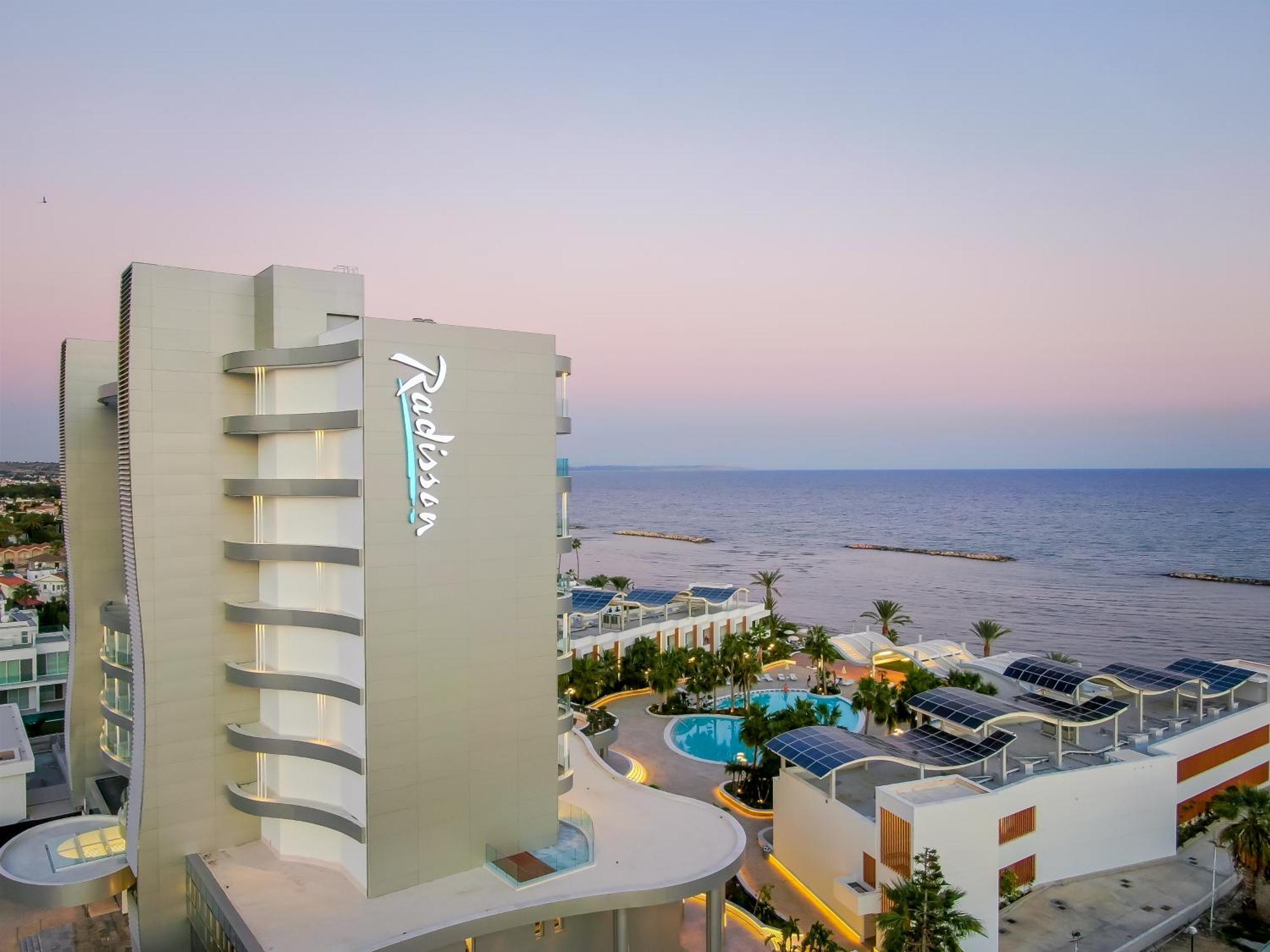 Radisson Beach Resort Larnaca Exterior foto